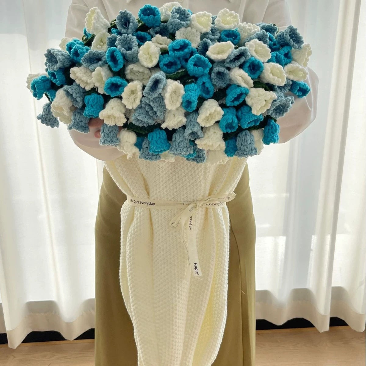 Elziq Garden Bouquet Blanket